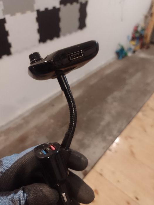 Transmiter samochodowy