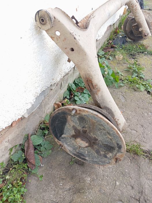 Задня балка на таврію