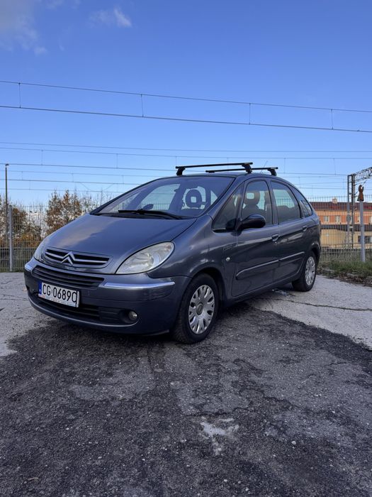 Sprzedam Citroena Xasra Picasso 1.6 z Gazem 2006r Hak Bagaznik dachowy