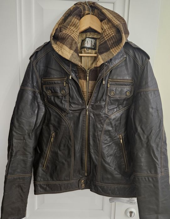 Продам мужскую  и женскую кожаную куртку