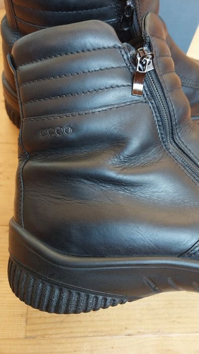 Продам женские кожаные зимние ботинки ECCO  Snow  Waterproof