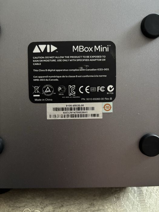 Аудиоинтерфейс Avid Mbox Stubio