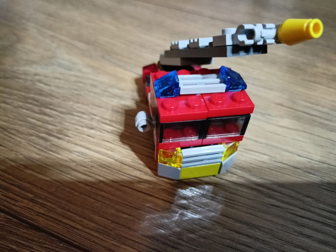 Lego Creator 6911  3w1 wóz strażacki helikopter