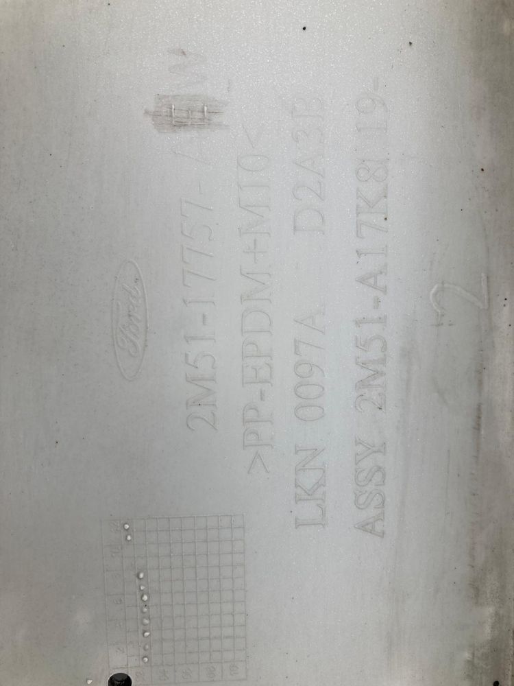 Zderzak Ford focus MK1 przedni srebrny z halogenami