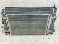 Chłodnica Wody Intercooler Wentylator 1.6 Tdi Golf Vi Superb Ii Leon I