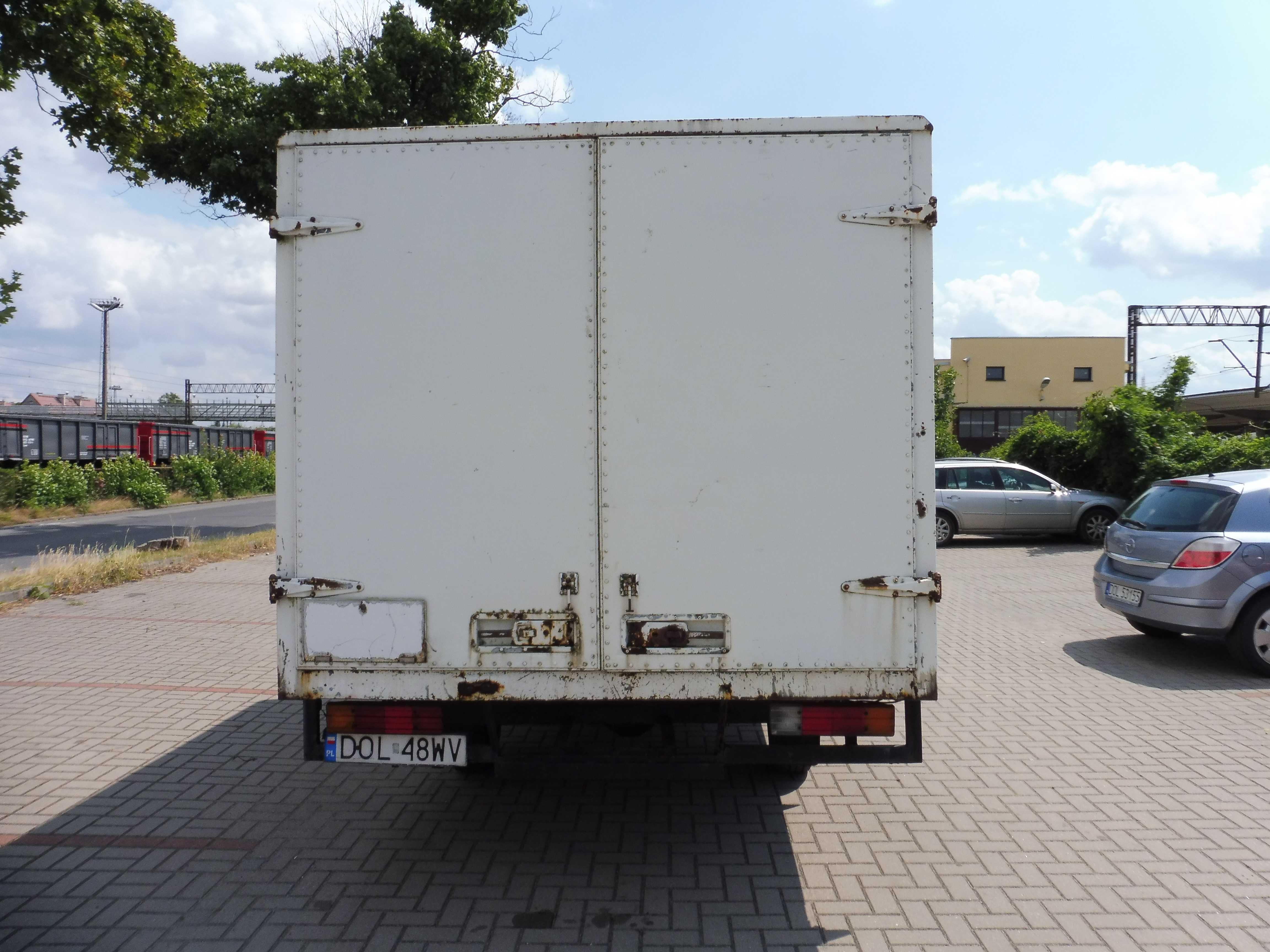 Mercedes 208 kaczka kontener oplaty 05 2026 r