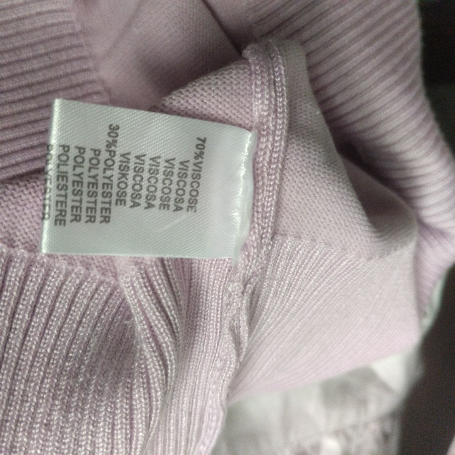 Sweter cienkiego z viskozy