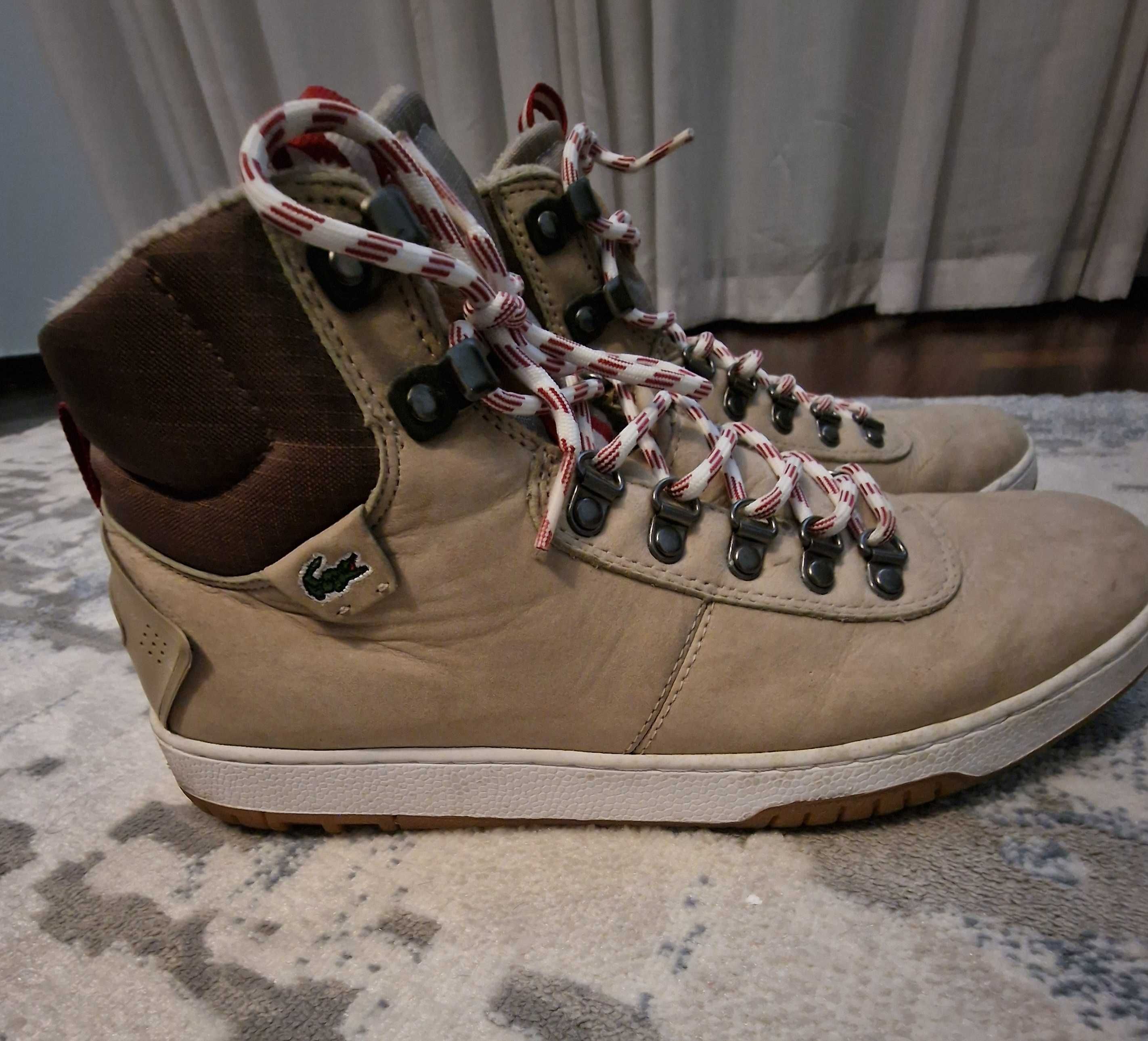 Botas desportivas Lacoste T42