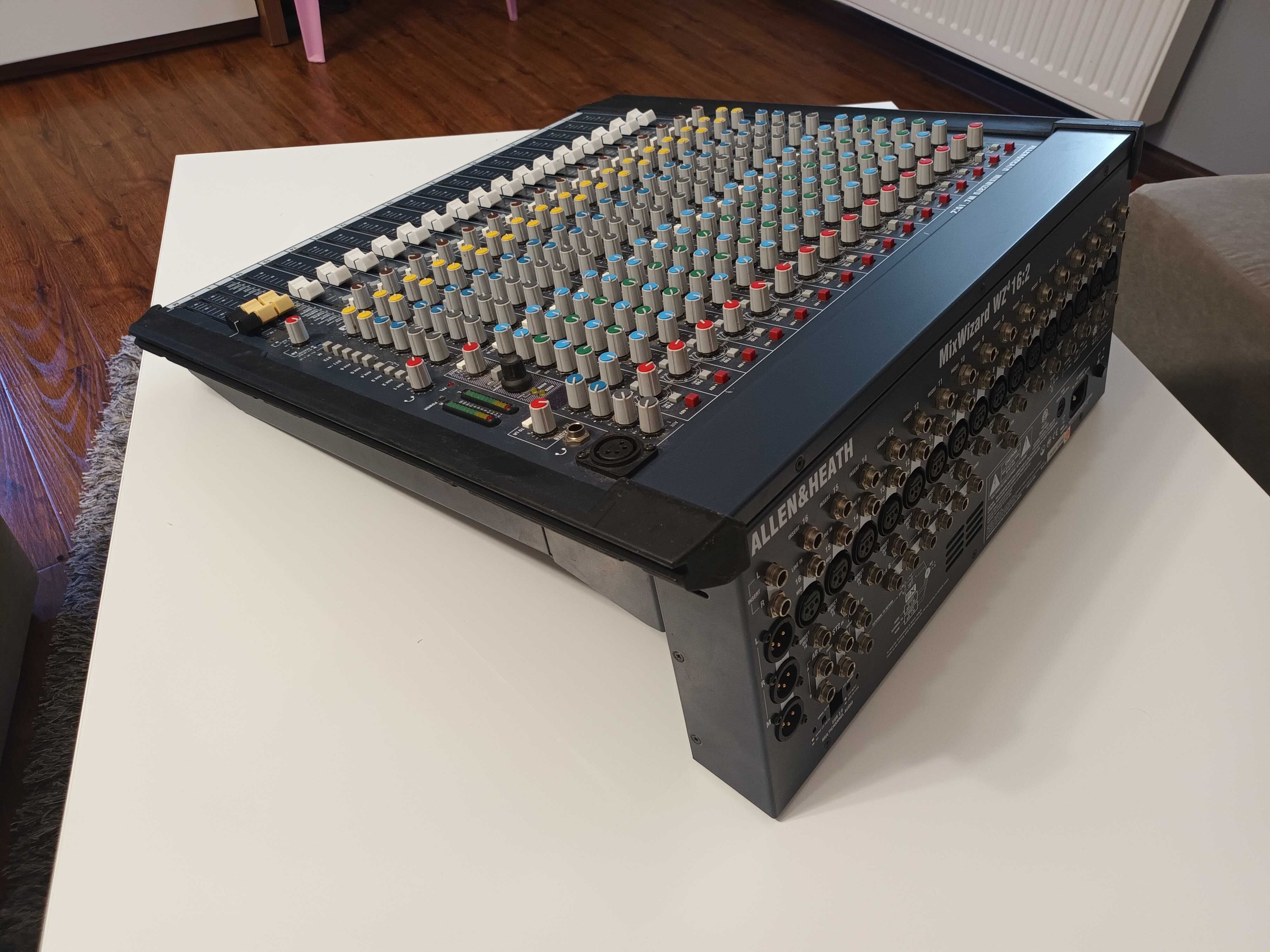 Allen & Heath WZ4 16:2 – Profesjonalny mikser audio