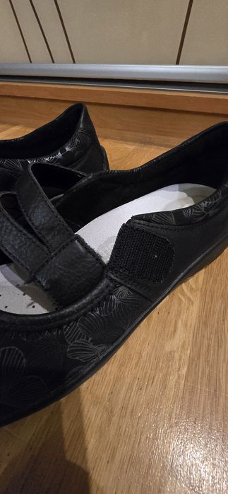Продам чорні Балетки