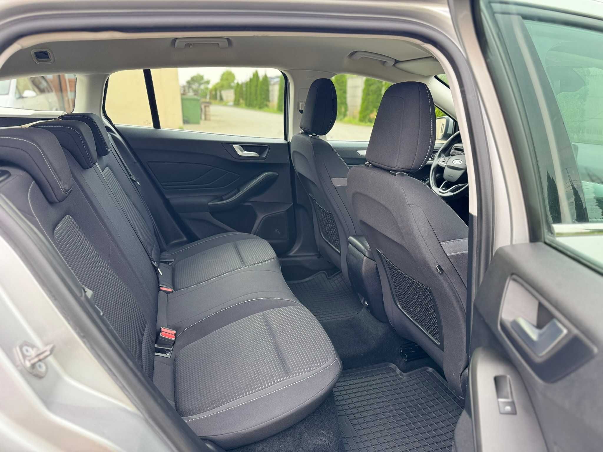 Ford Focus Mk4 1.5 tdci nawigacja carplay alufelgi serwisowany