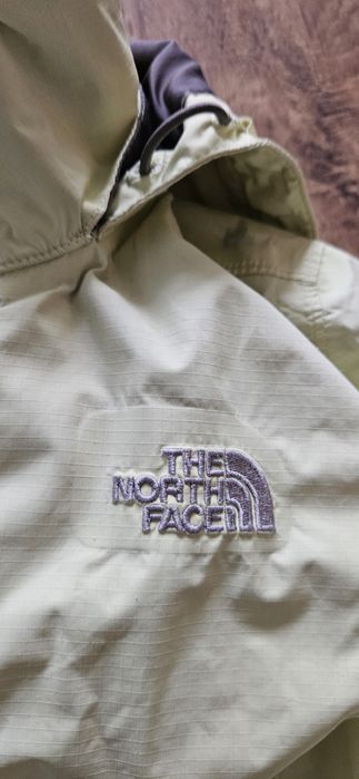 Kurtka przeciwdeszczowa north face S, hyvent