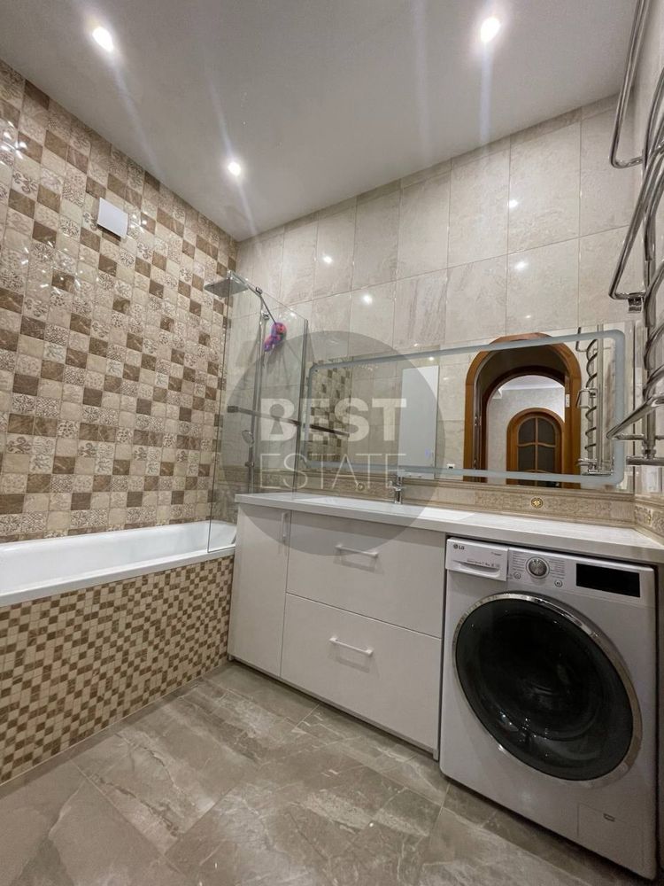Продам дом пос. Кирова, Салтовка, Ак. Павлова , 180 м2 , 6 соток