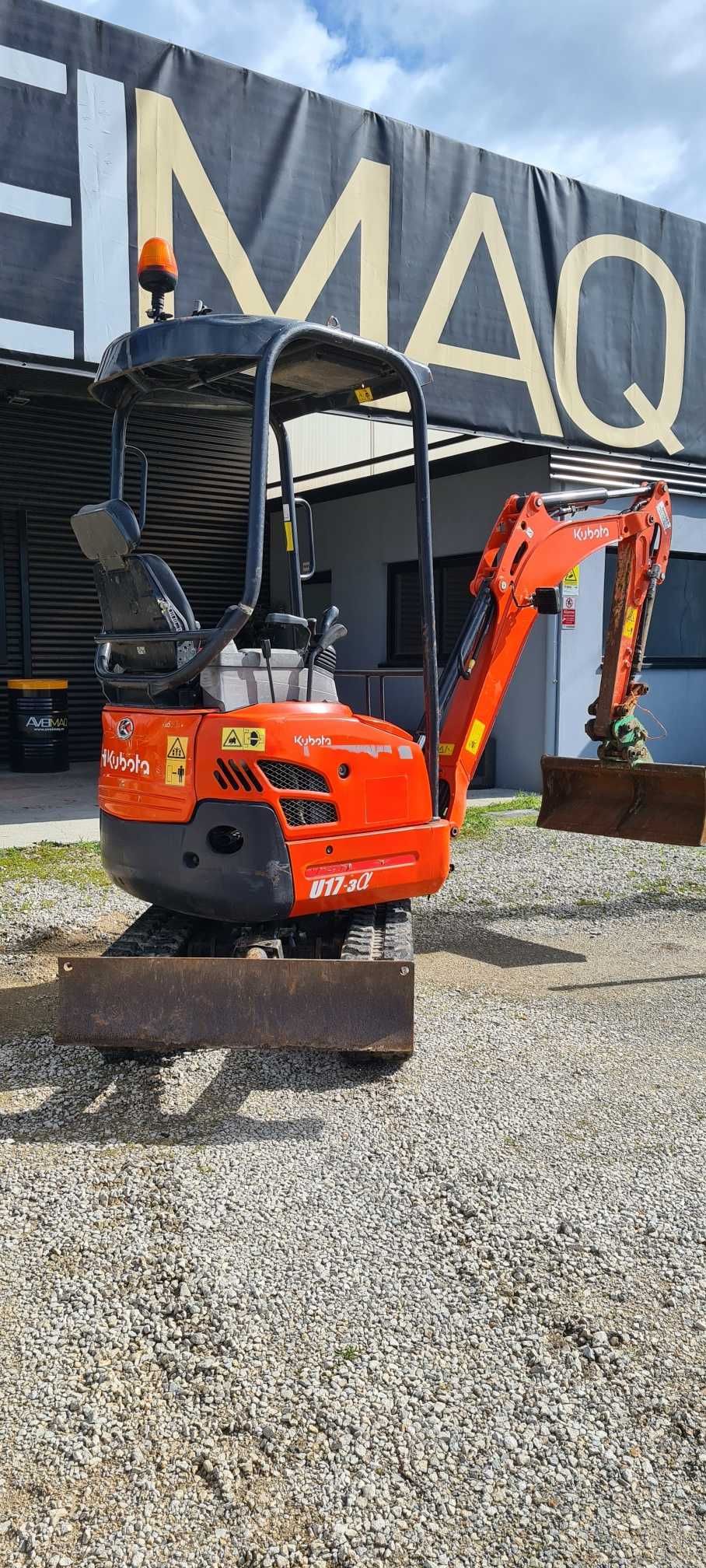 Mini escavadora giratoria Kubota U17-3 - Ano 2019