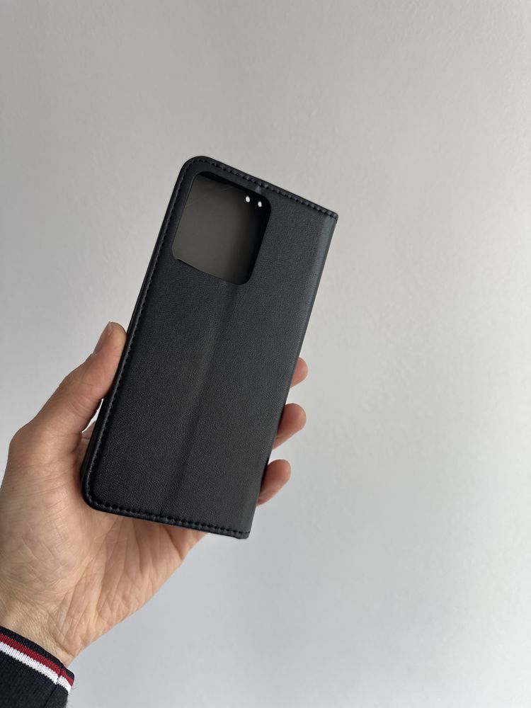 Etui zamykane czarne do Motorola Edge 40 neo