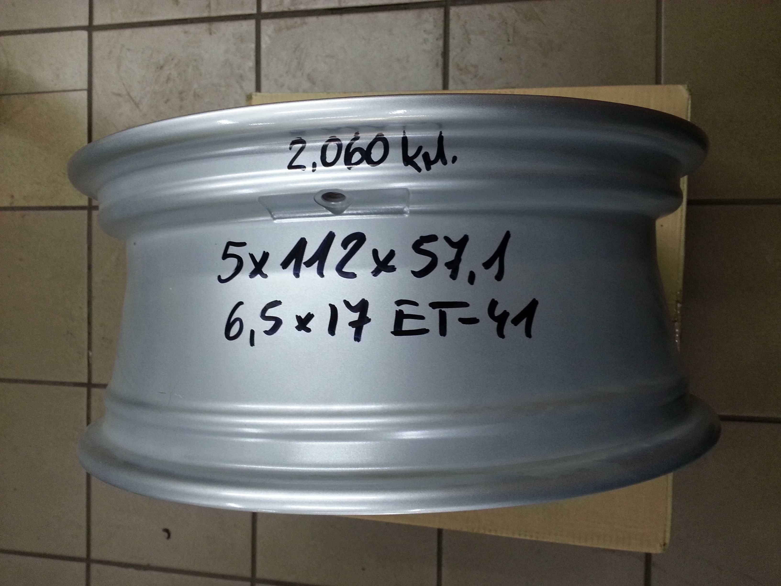 Oryginalne felgi aluminiowe VW 6,5x17 H2 ET-41 5x112x57,1  Borbet