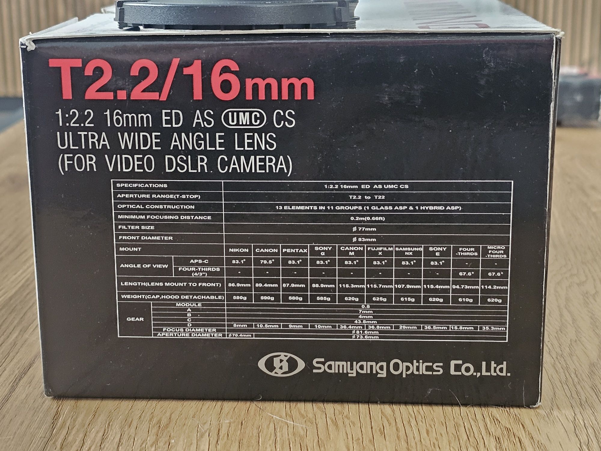 Obiektyw Samyang 16mm T2.2