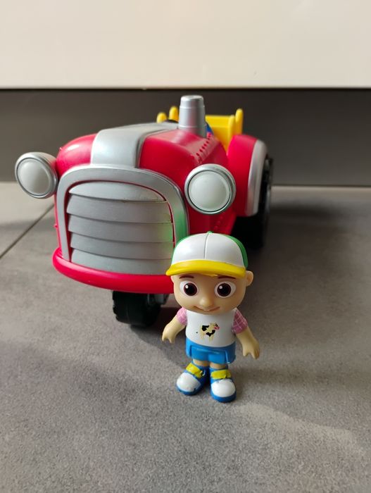 Cocomelon muzyczny czerwony traktor+figurka