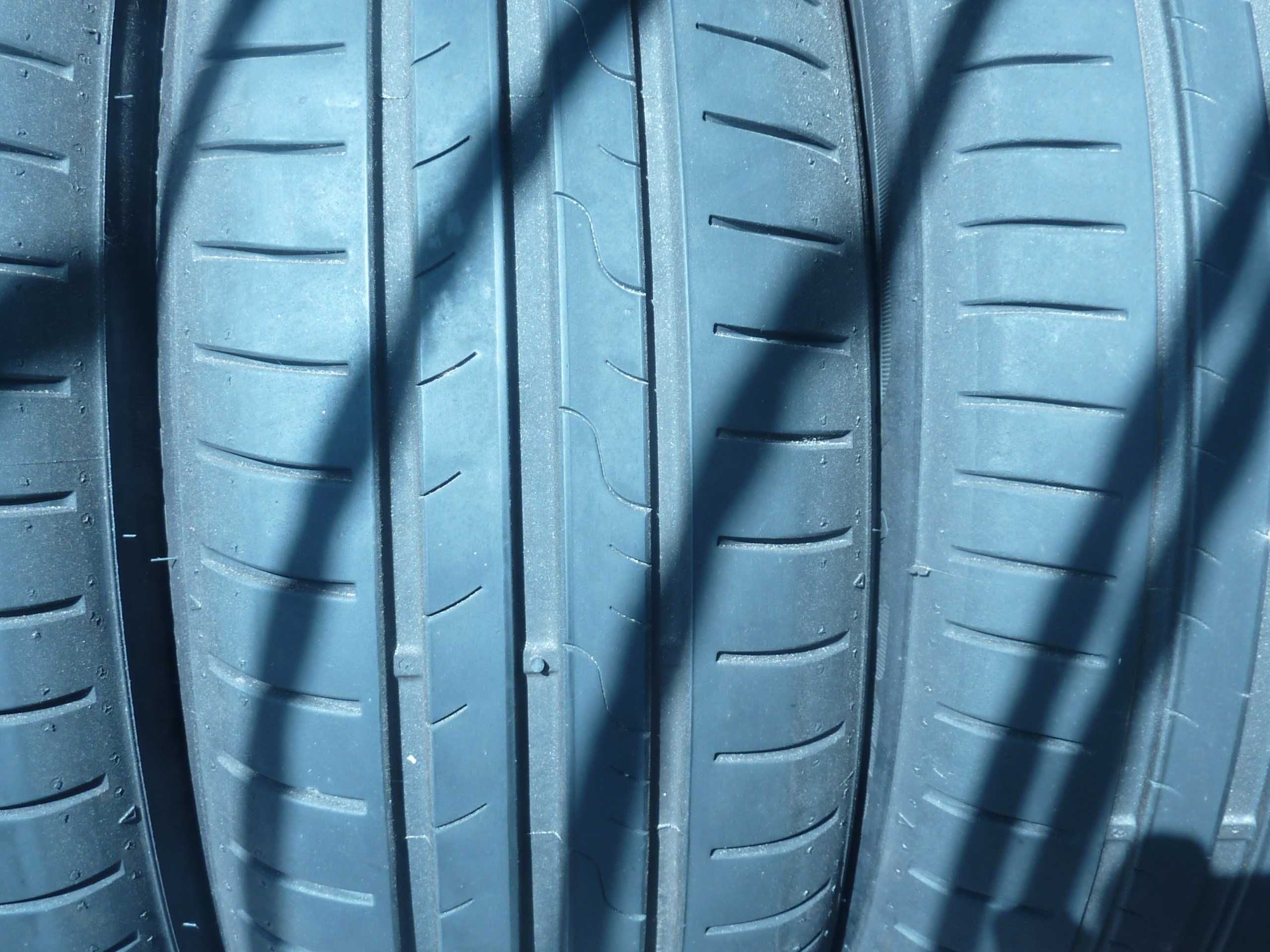 Opony Dunlop 195/60R15 Sport  Bluresponse  H