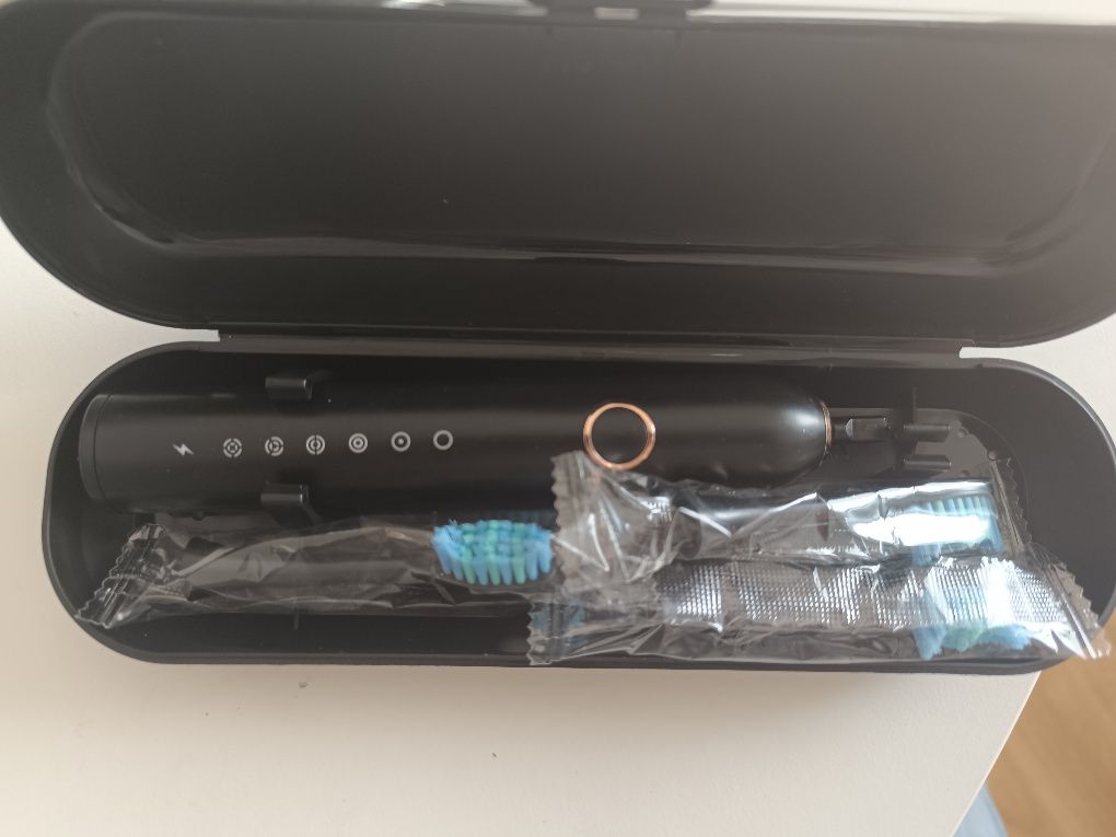 Cepillo dentes elétrico, batería y enchufe tipo C