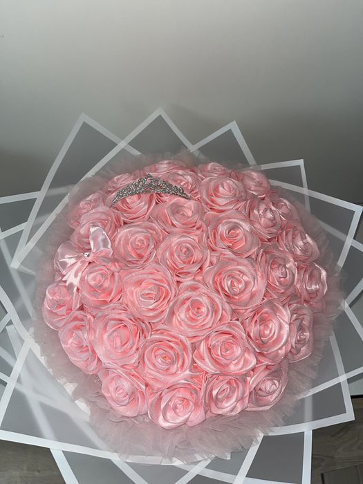 Bukiety wiecznych róż, bukiety róż ze wstażek - na zamowienie