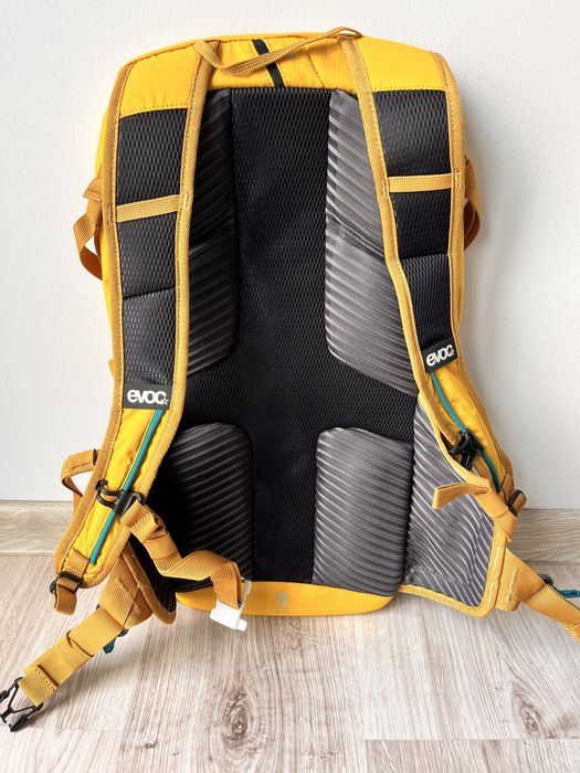 Sprzedam nowy plecak Evoc Ride 16L