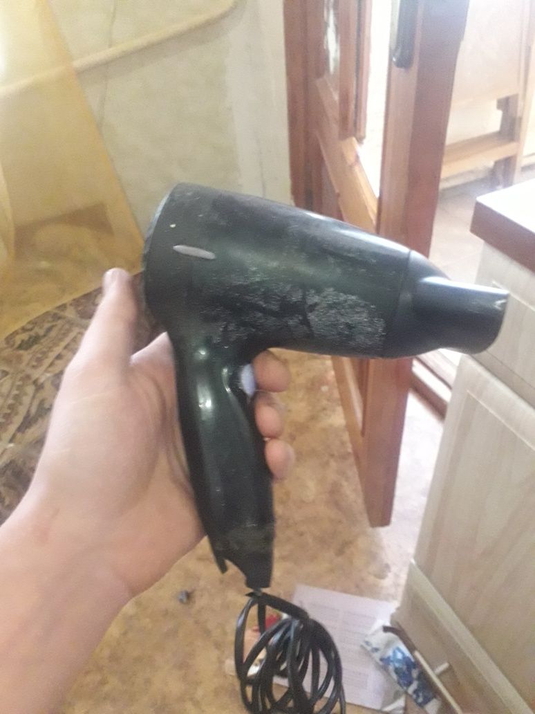 Продам фен rowenta