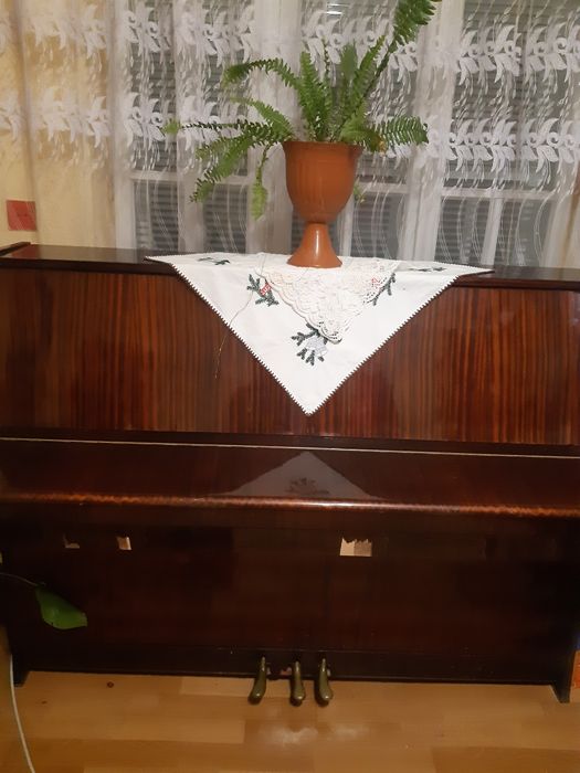 Продам фортепіано у гарному стані