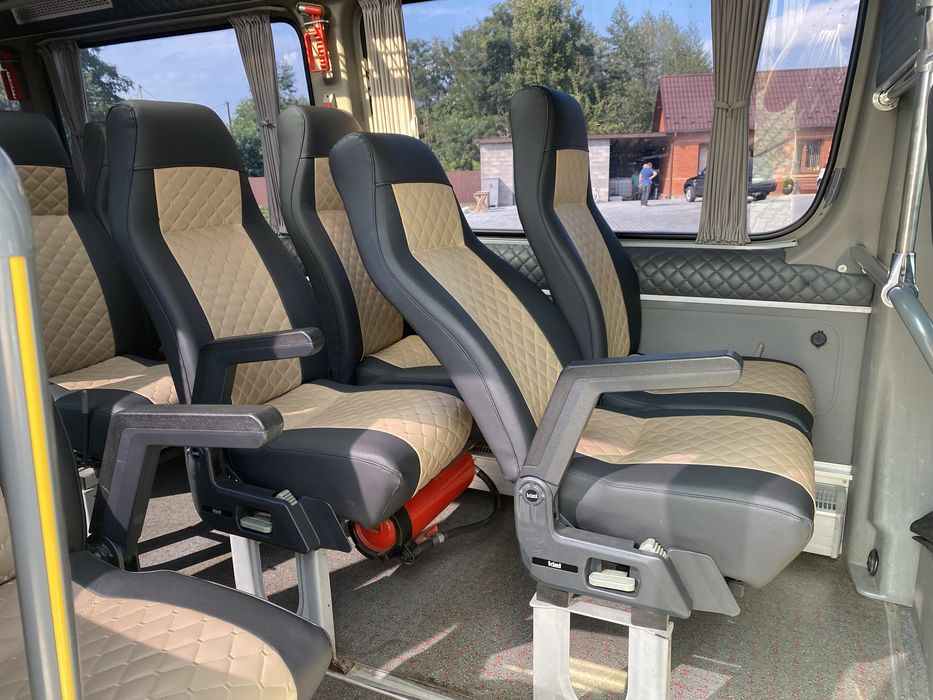 Пасажирські перевезення на замовлення