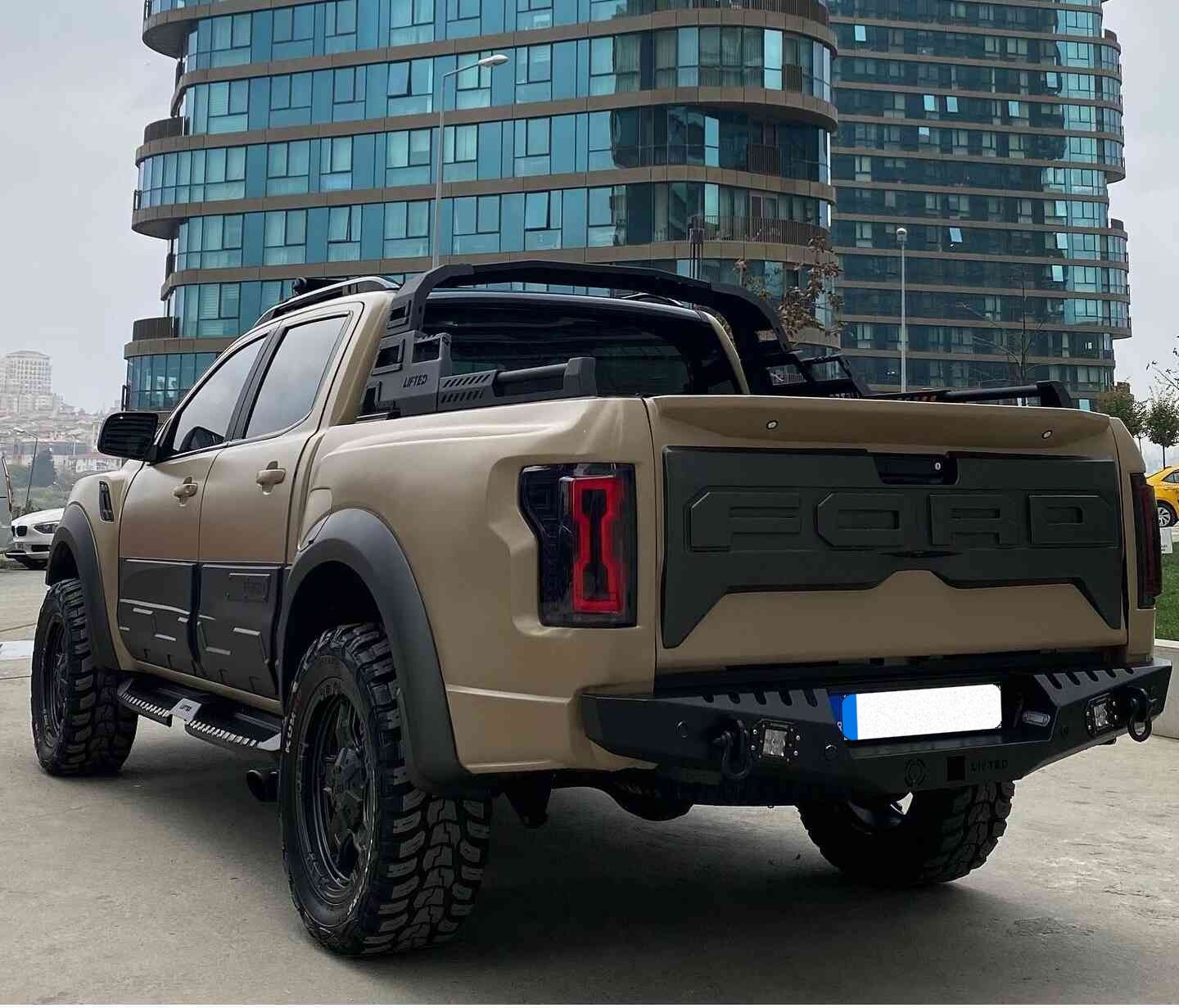 Ford F-150 orurowanie paki COMBAT Roll Bar