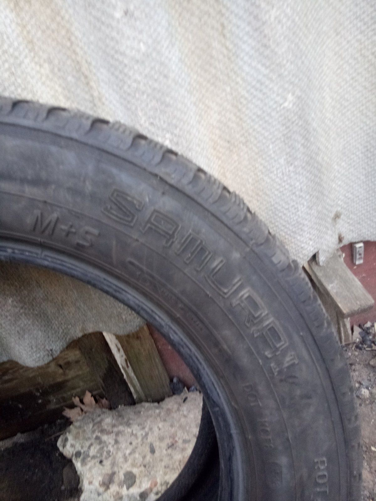 Продам резину estrada samurai 195/65r15