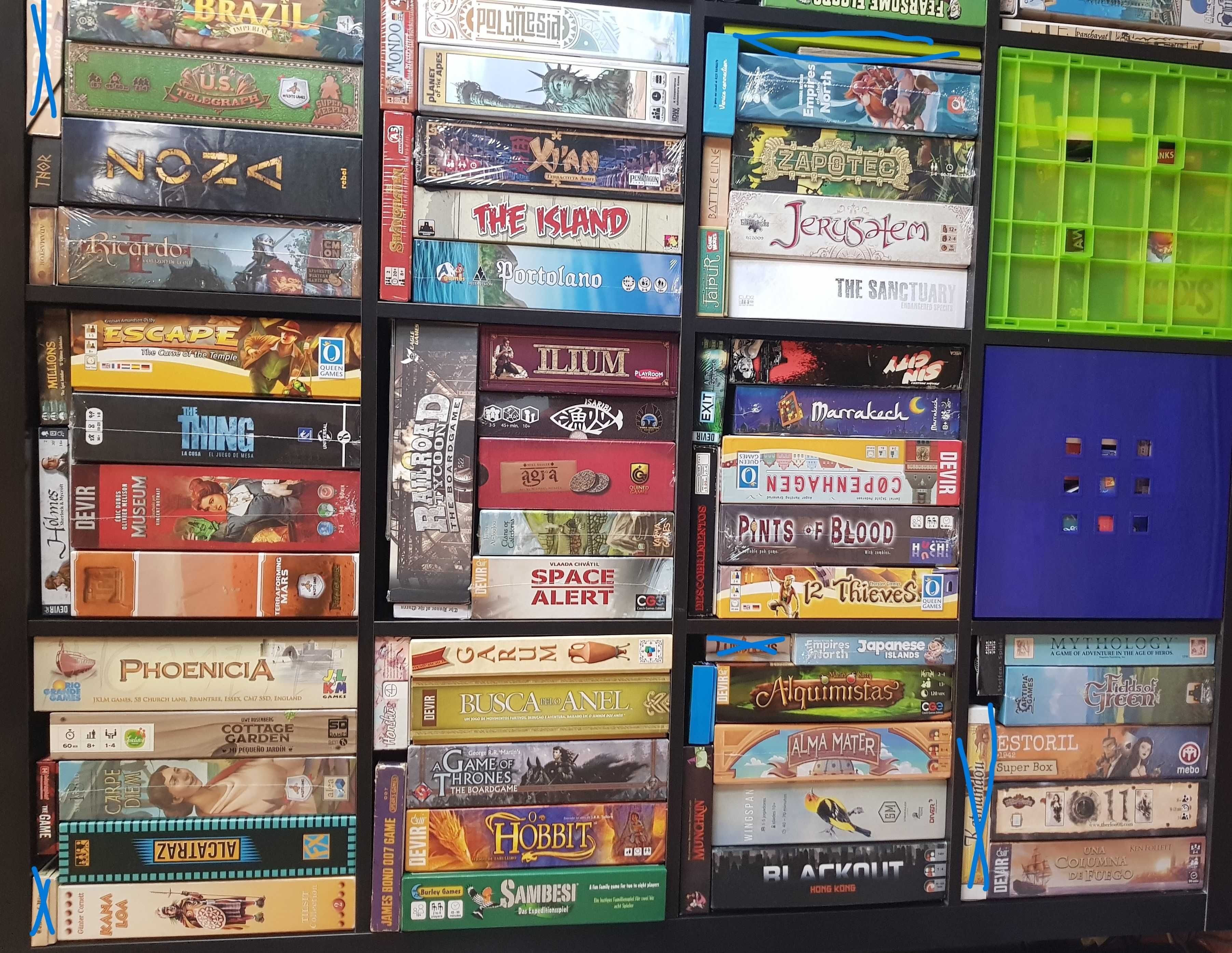 Grande coleção de jogos de tabuleiro e cartas