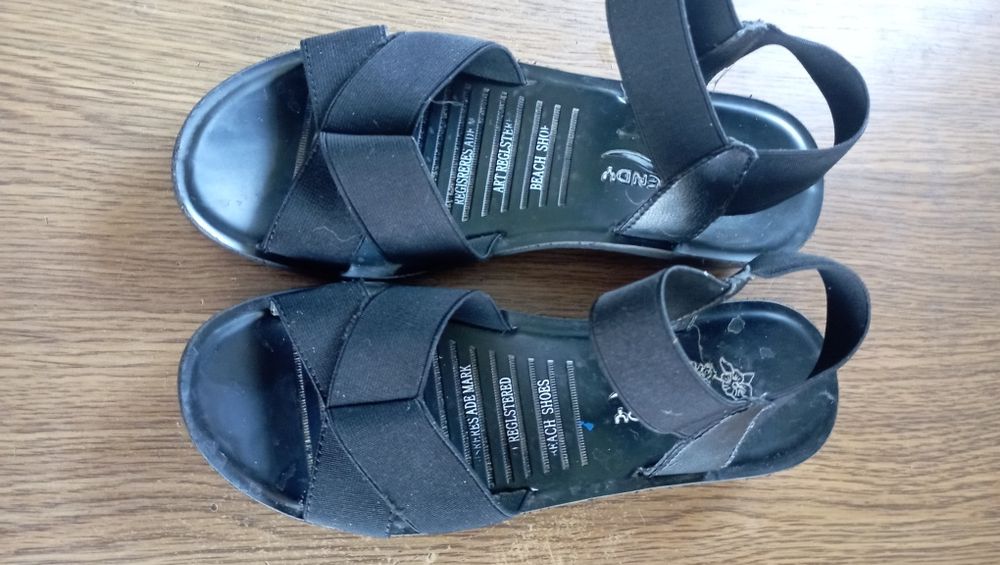 Босоножки женские