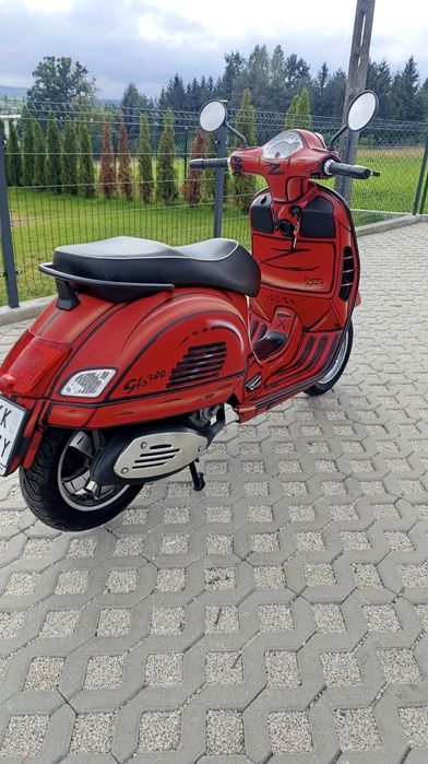 Vespa GTS 300 SS