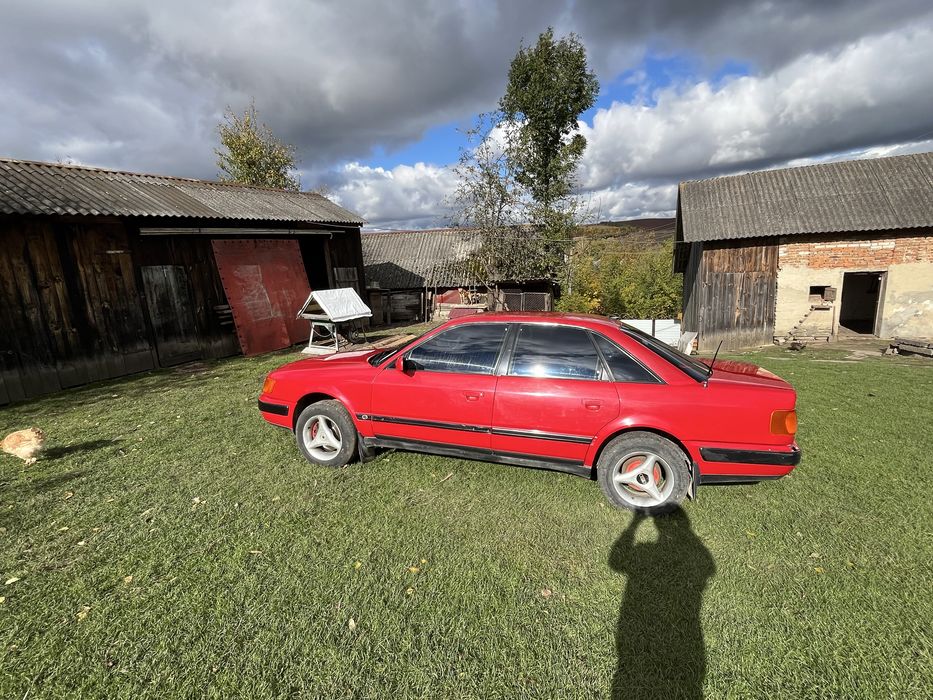 Продаю Audi 100 C4
