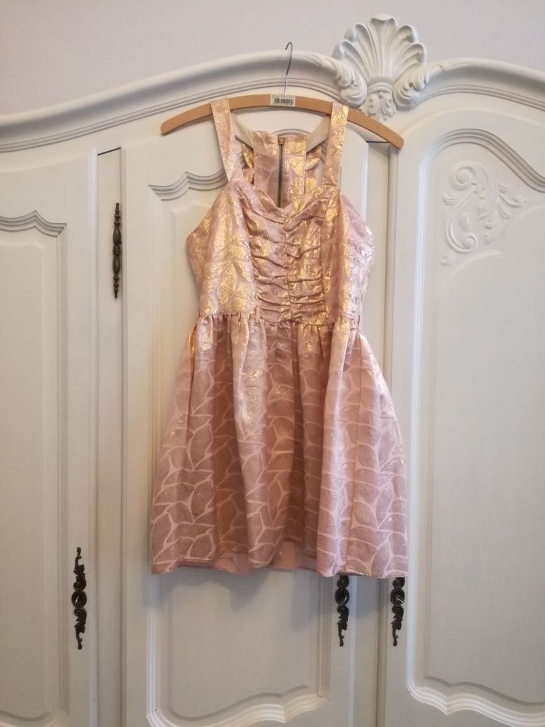 Różowa sukienka rozmiar XS, S