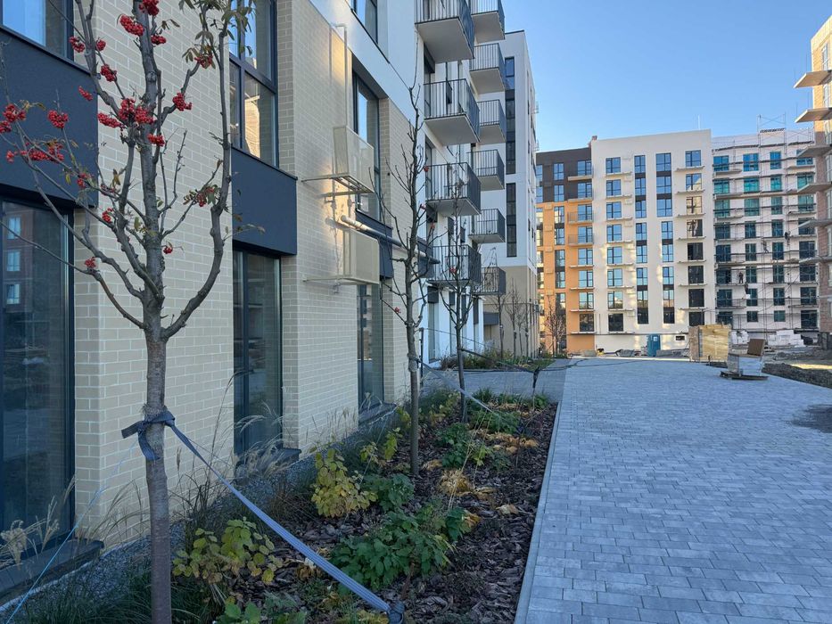 Продаж комерційного приміщення 65.65 кв.м. м. Пустомити