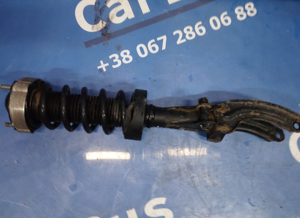 Пневмостойка Touareg FL ФЛ стійка пневма стойка туарег передня права