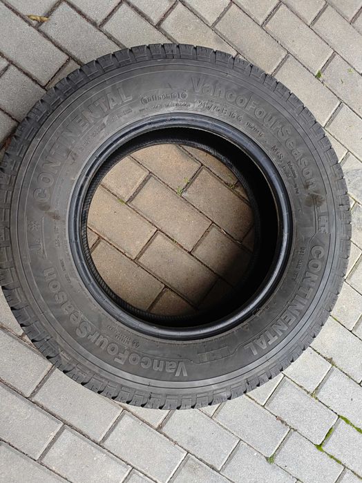 Opony Continental VancoFourSeason (wielosezonowe)   215/75 R16 4 szt.