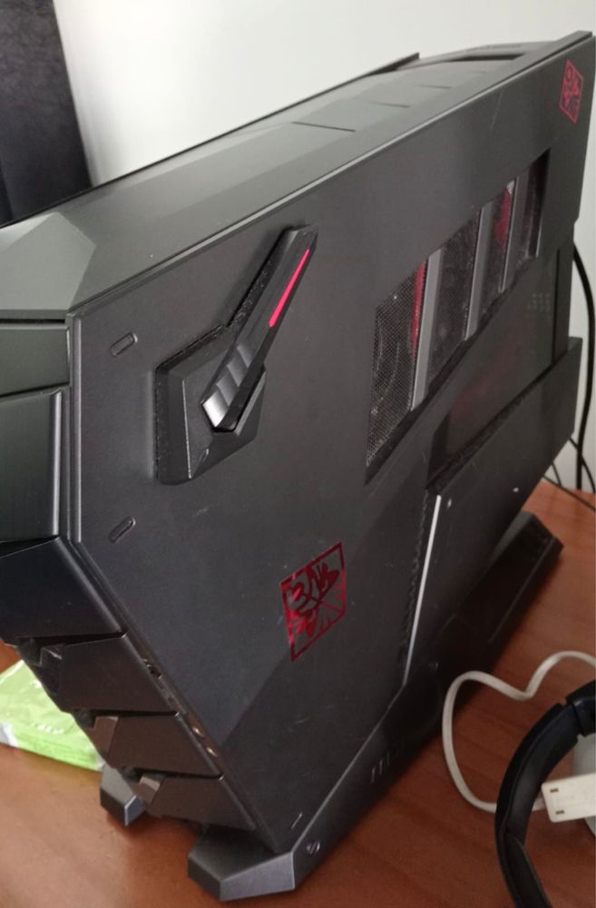 Desktop Gaming MSI Aegis 3