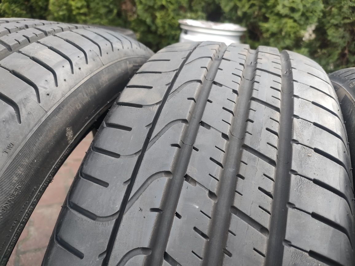 225/45r19  ; 255/40/19 Pirelli Pzero  rsc BMW