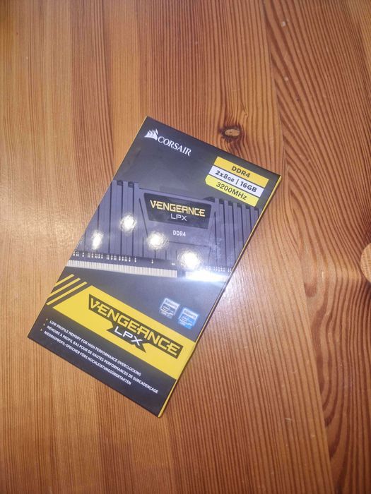 Corsair Vengeance Lpx DDR4 Ram 16 GB (2 x 8), 3200Mhz cl16