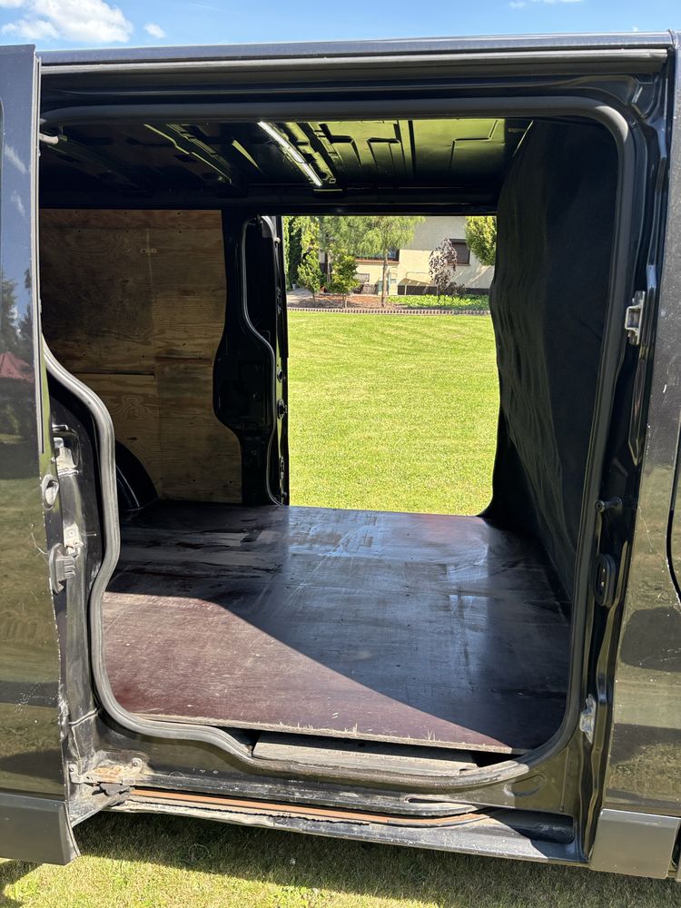 Renault Trafic III 1.6 DCI 120KM Long L2 Klima F-vat Tempomat 2x drzwi