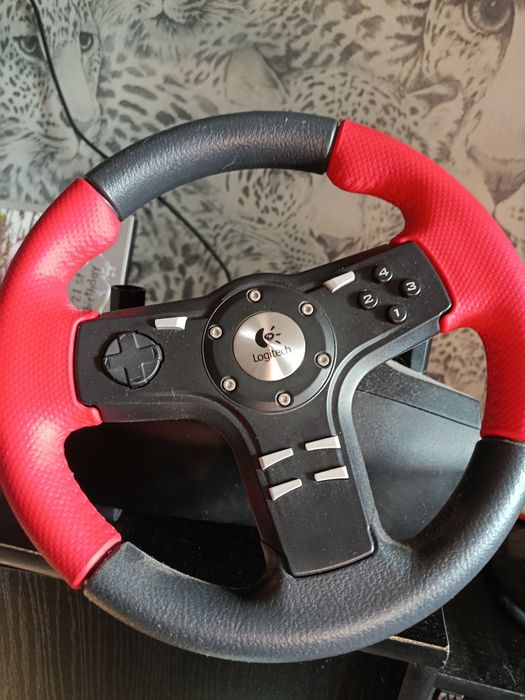 Руль Logitech без педалей