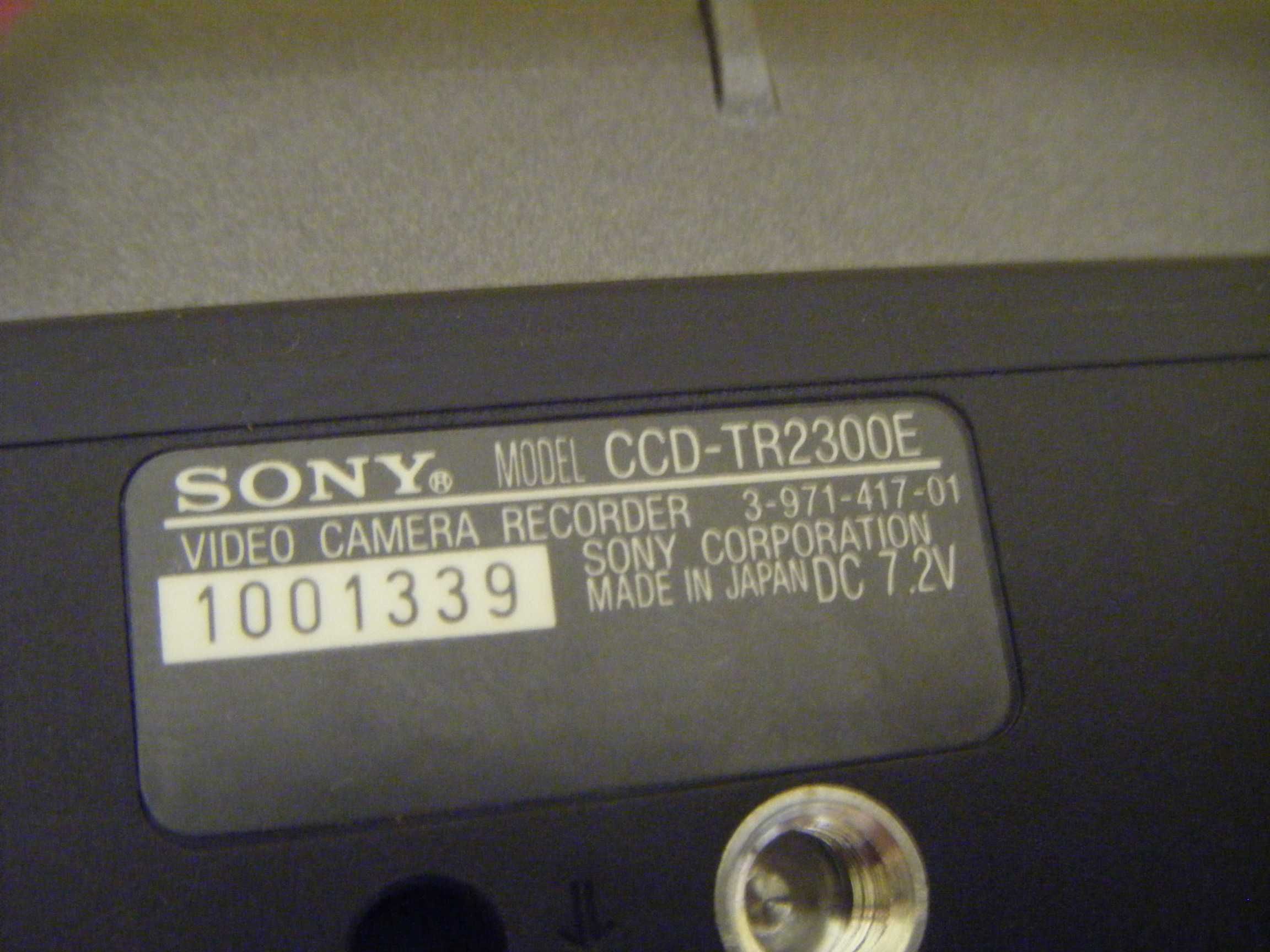 SONY CCD tr2300e video camera recorder