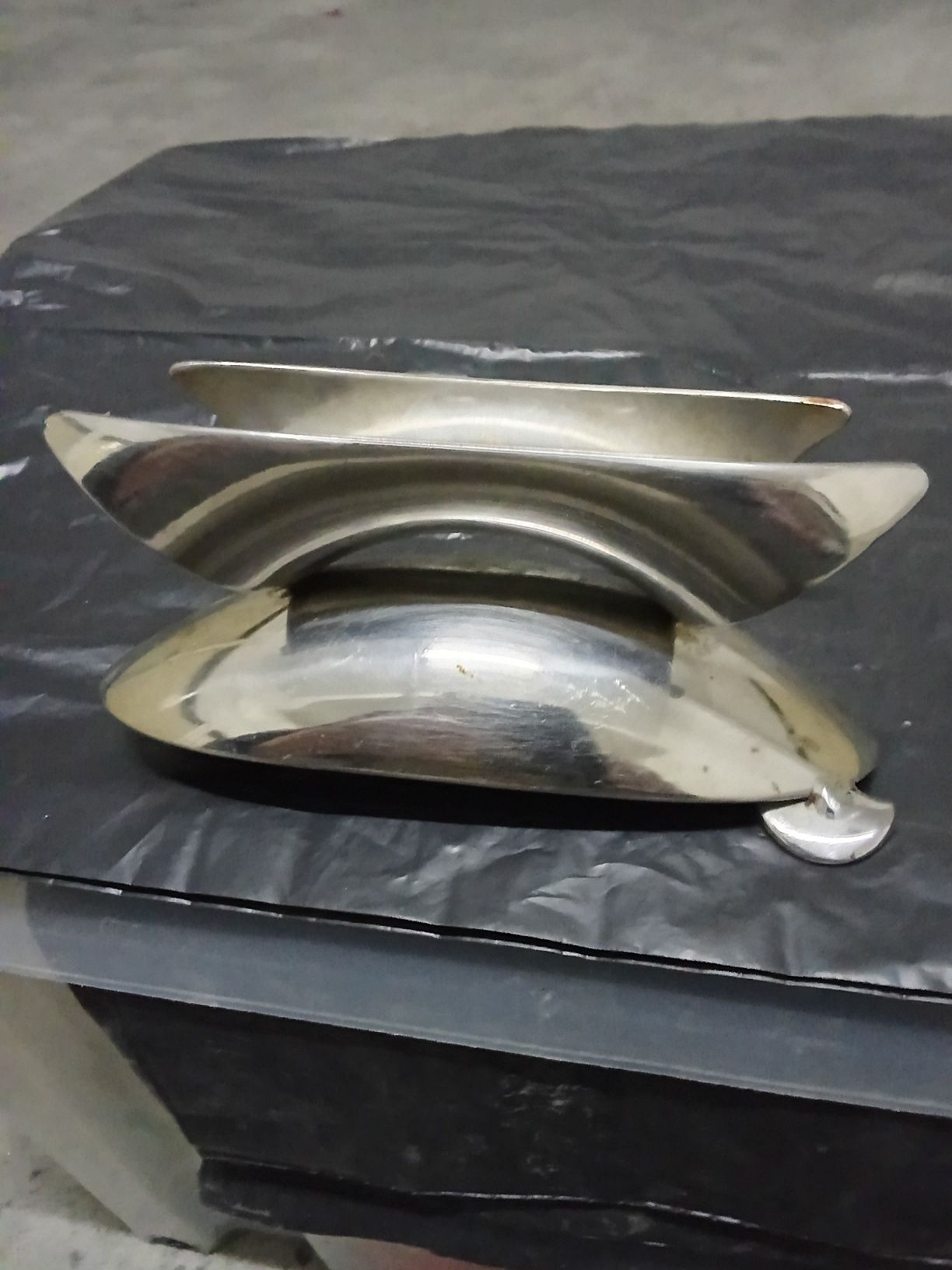 1 cinzeiro em aço inox