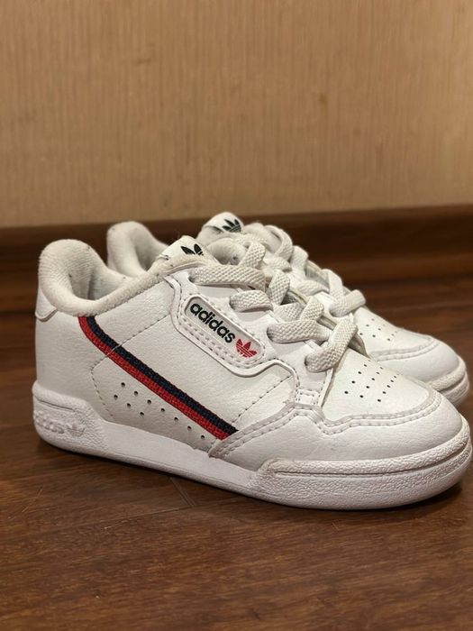 Дитячі Кросівки Adidas оригінал, 22 розмір