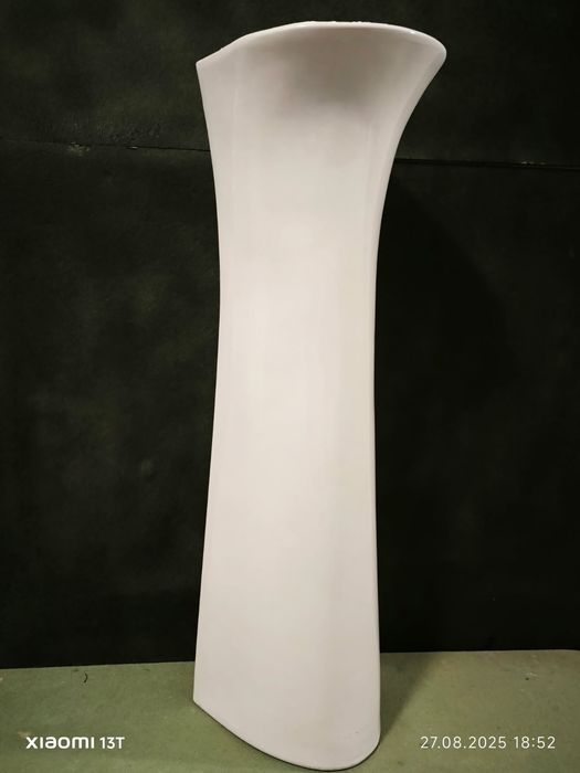 Postument ceramiczny