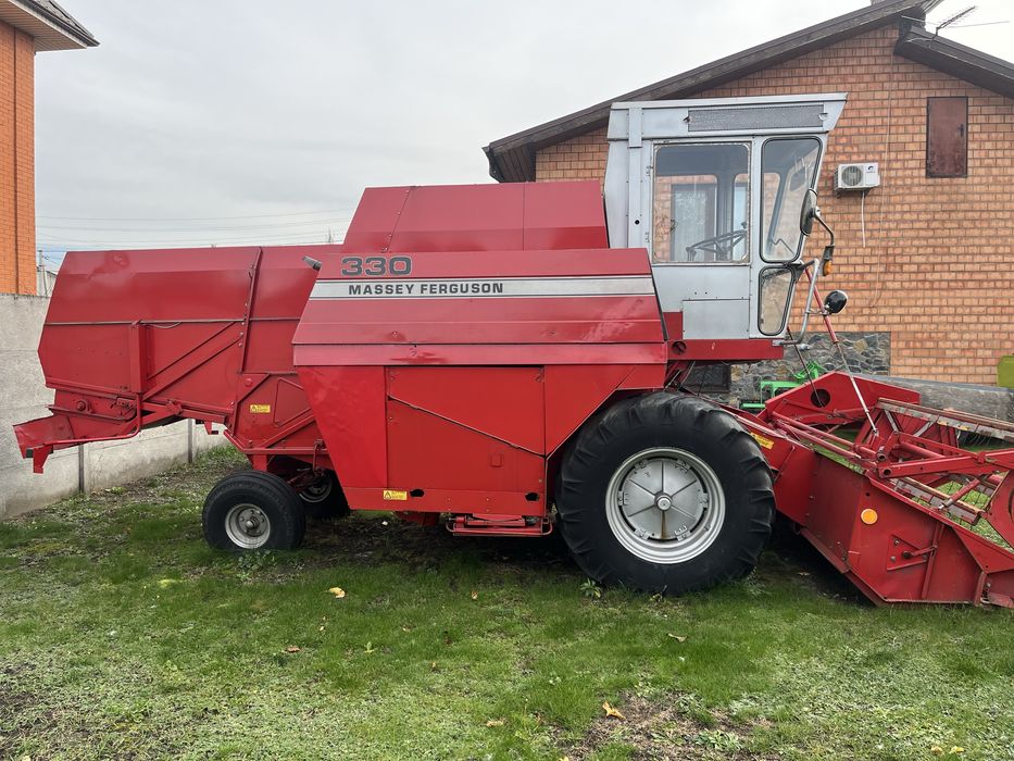 Комбайн Massey Ferguson 330 Массей Фергюсон 330 MF 330