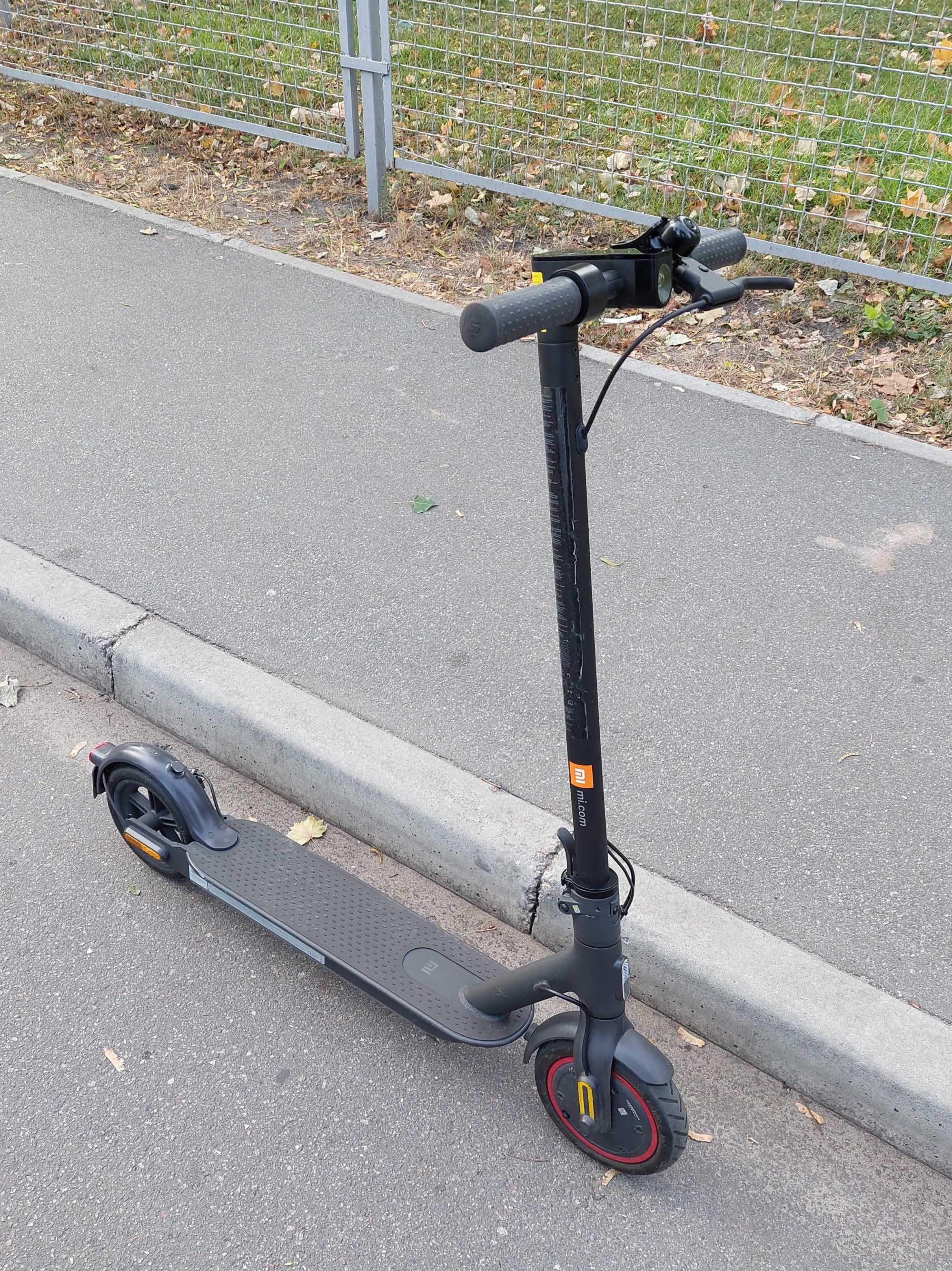 Електросамокат Xiaomi Mi Electric Scooter Pro 2 Оригінал Пробіг 640 км